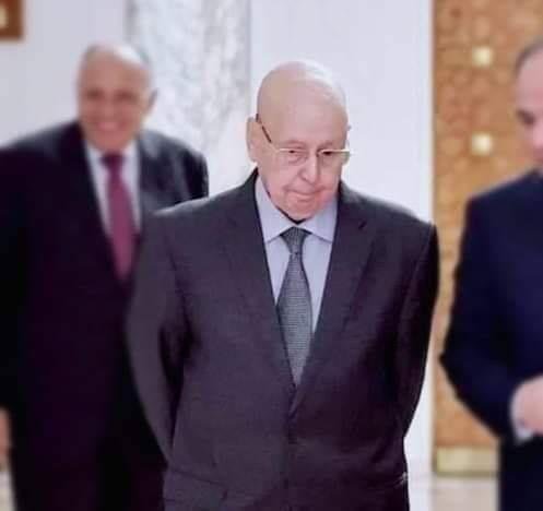 الرئيس الرحلة الانتقالية الجزائرية عبدالقادر بن صالح