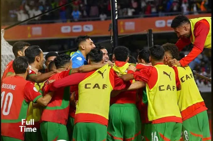 المنتخب المغربي يتأهل إلى ربع نهائي كأس العرب عقب فوزه على نظيره السعودي المنتخب المغربي يتأهل إلى ربع نهائي كأس العرب عقب فوزه على نظيره السعودي