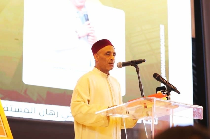 عسى أن يستنير بداخلي صوت الضمير فيتمرغ كل إبداعي في محيطه 