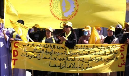 الكونفدرالية الديمقراطية للشغل تقود فاتح ماي بالداخلة وتفرض حضورها الميداني 
