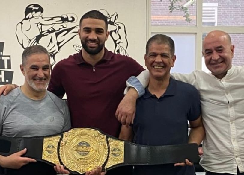 القنديلي يلتقي بطل Glory محمد التوشاسي ويعلن التوجه لتنظيم نزال بالمغرب 